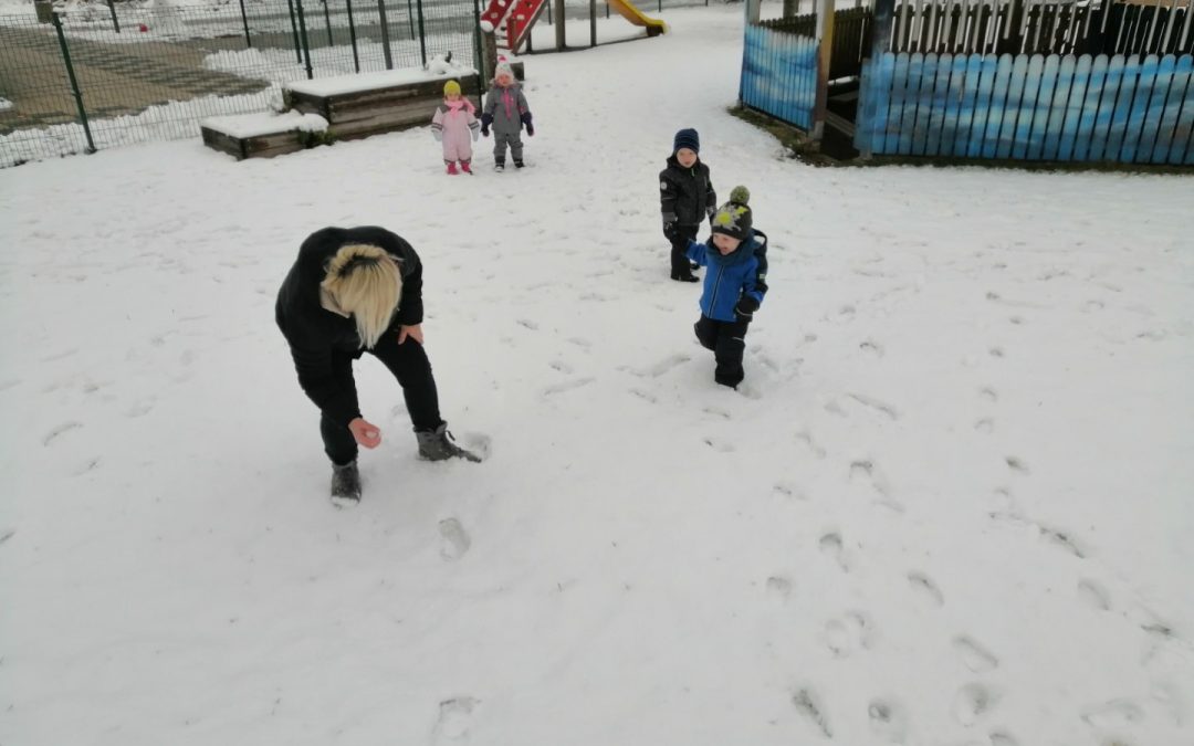 Dogodivščine otrok skupine Srčki na snegu